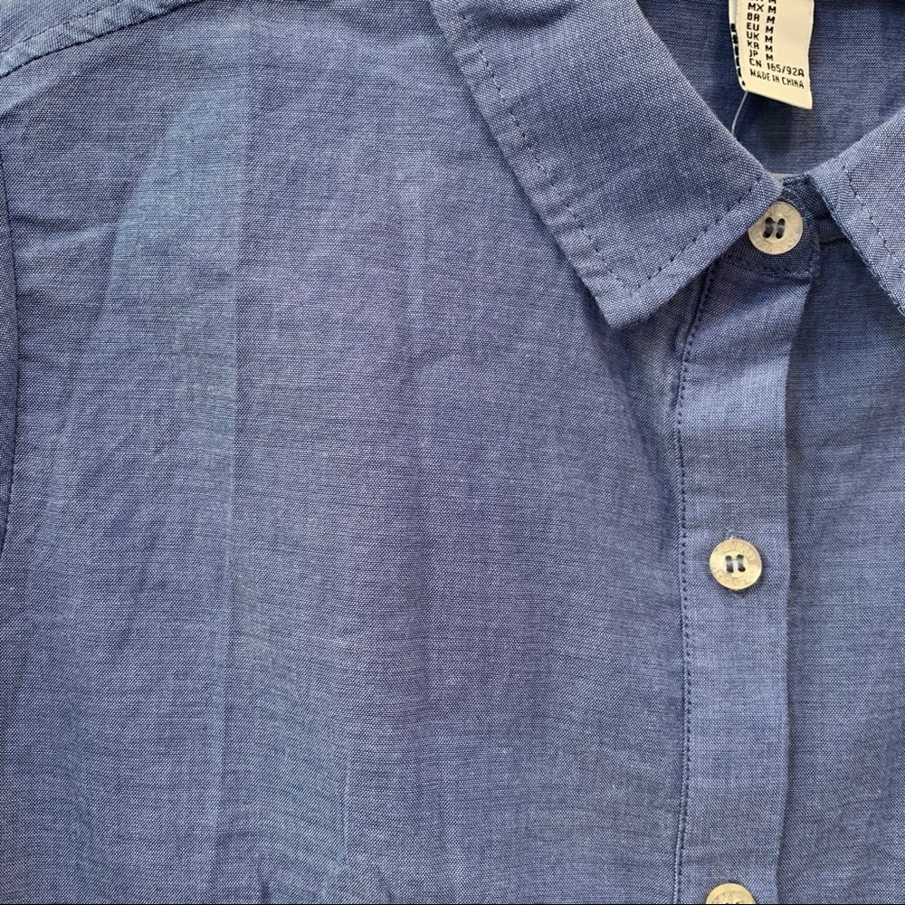 *NWT* Chambray Button Down Shirt - Picture 2 of 8